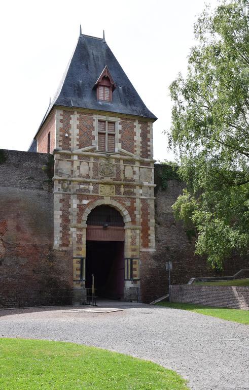La Porte De Bretagne Péronne Exterior foto